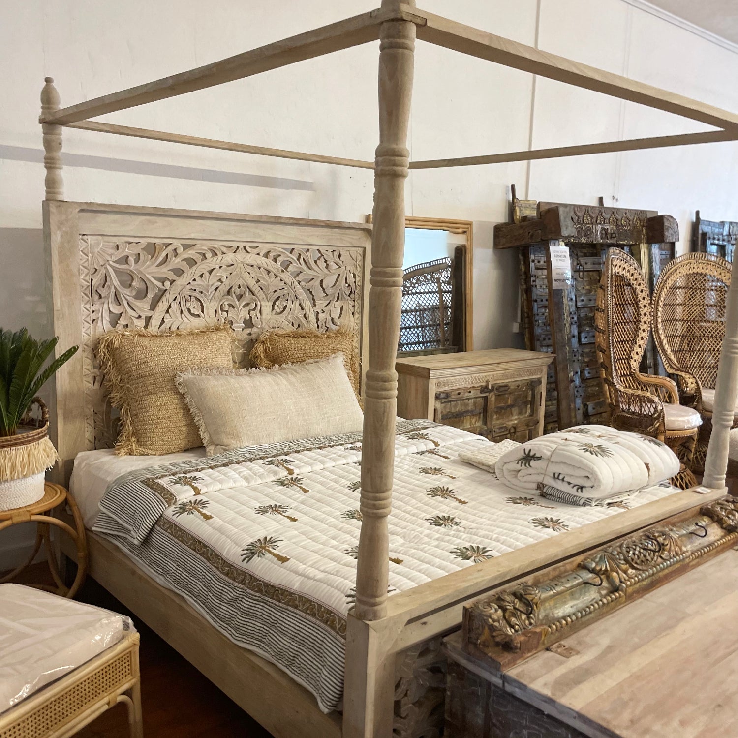 Indian Carved Wooden 4 Poster Bed - Queen