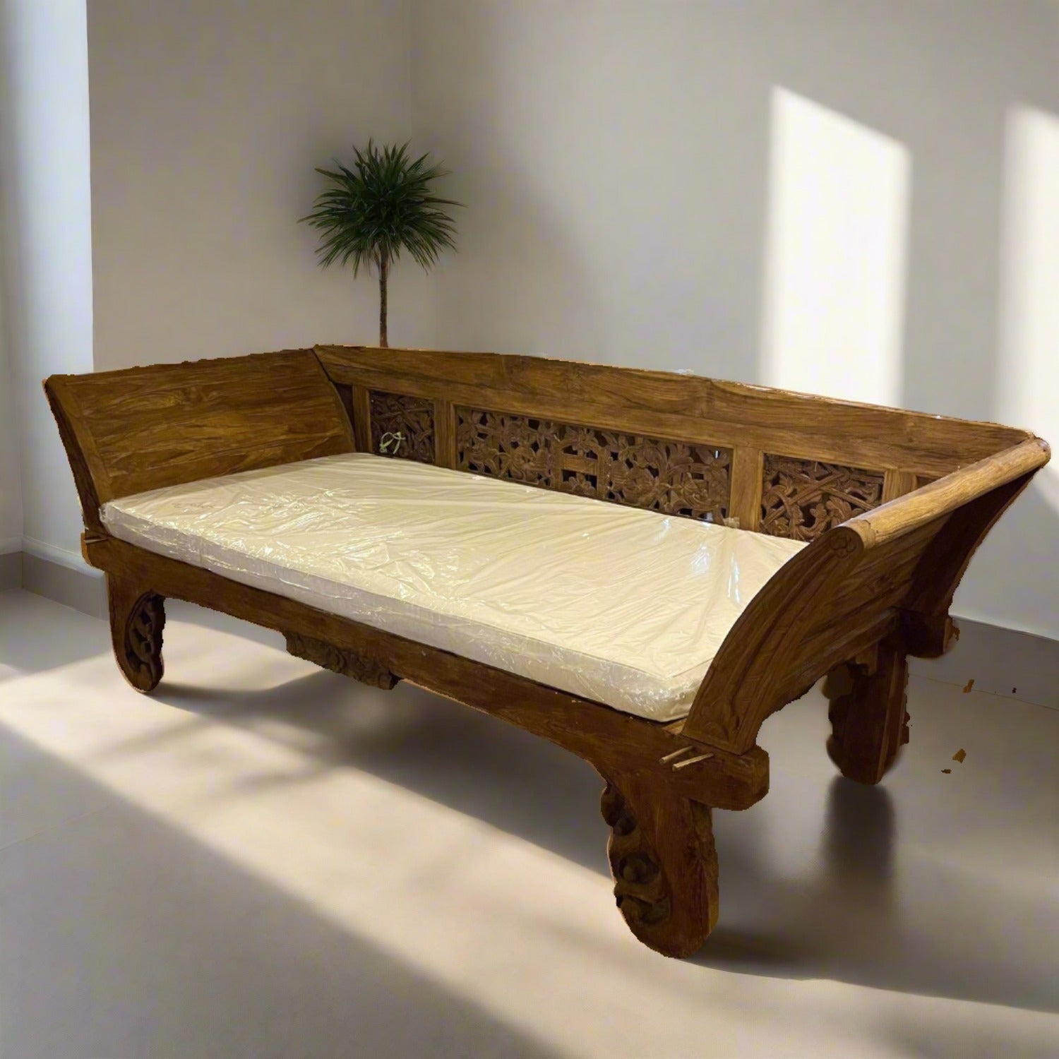 Uluwatu Balinese Timber Daybed - 260cm