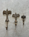 Medium Tropical Palm Aged Brass Wall Hooks 15cm
