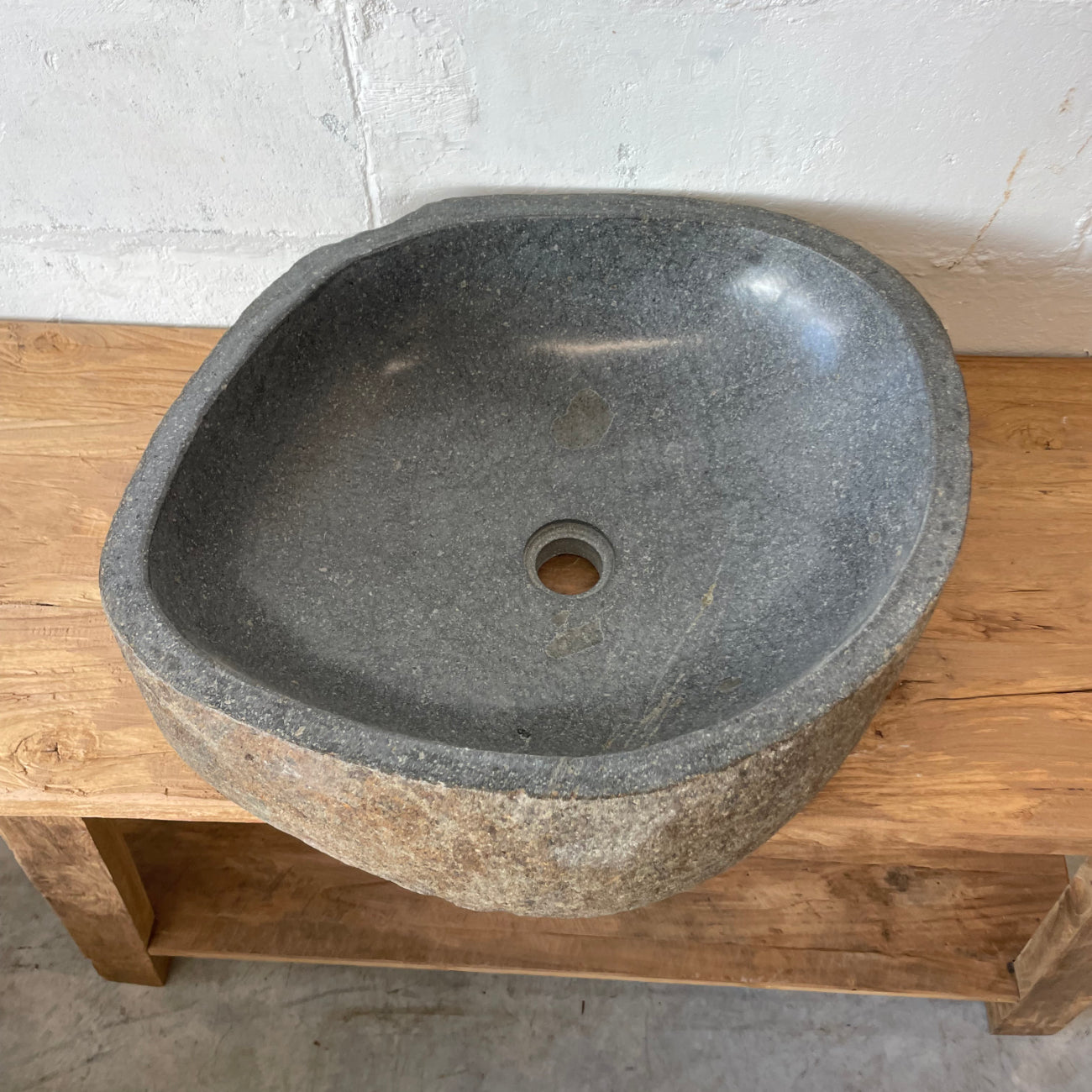 XL River Stone Basin 23 - 53.5 x 44.5 x 15.5cm