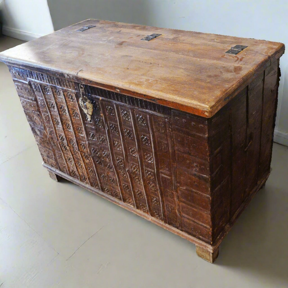 Antique Detailed Indian Pitara Box/ Trunk 
