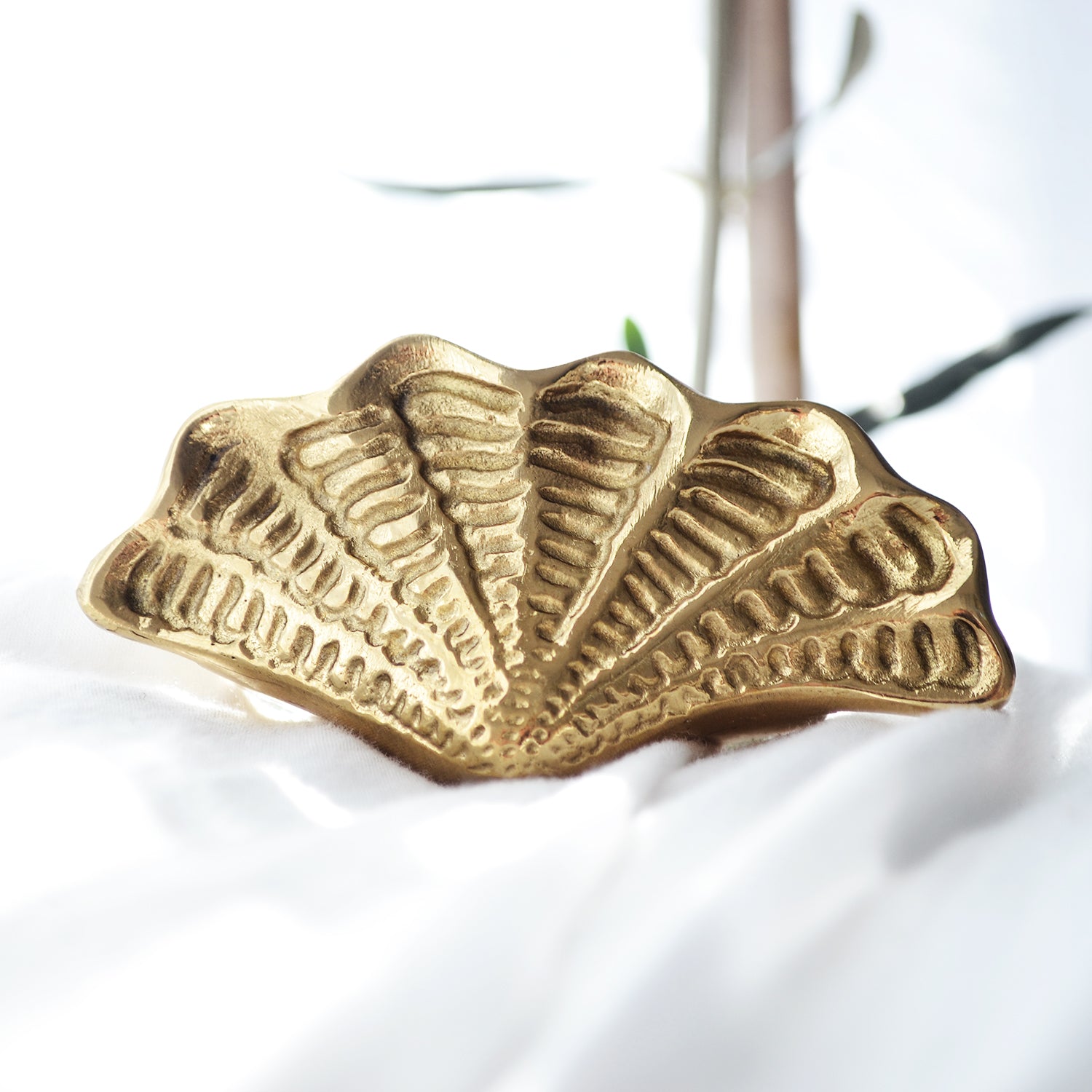 Brass Shell Drawer Handle