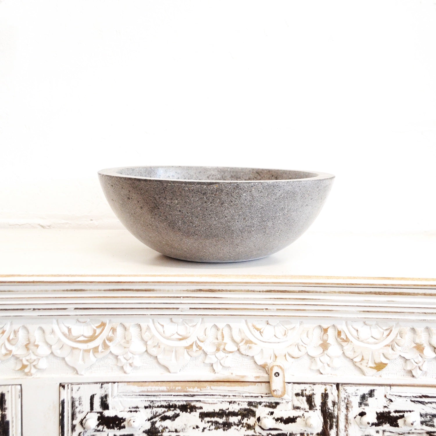 Round Concrete Terrazzo Stone Basin - Mid Grey