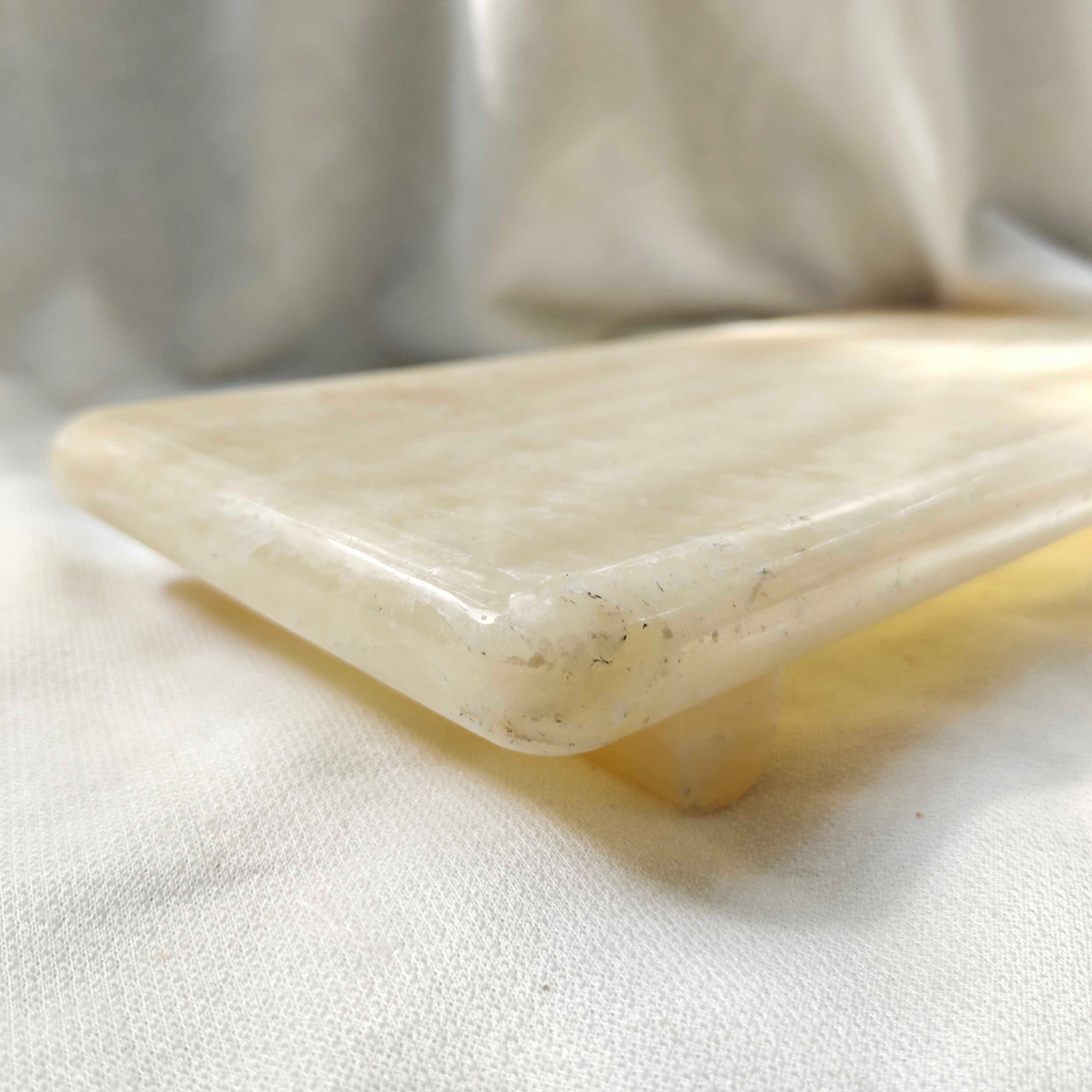 Onyx Serving Board