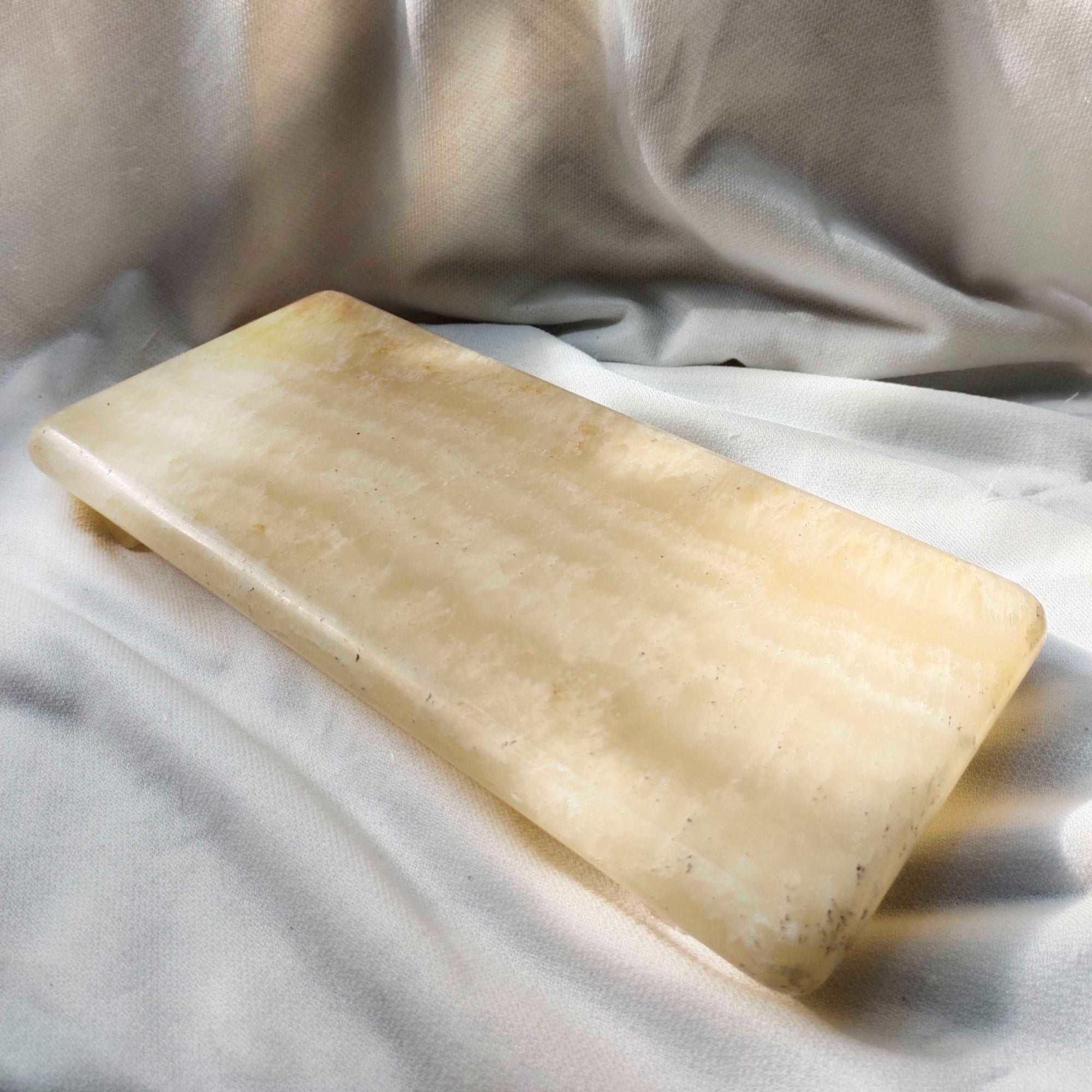 Onyx Serving Board