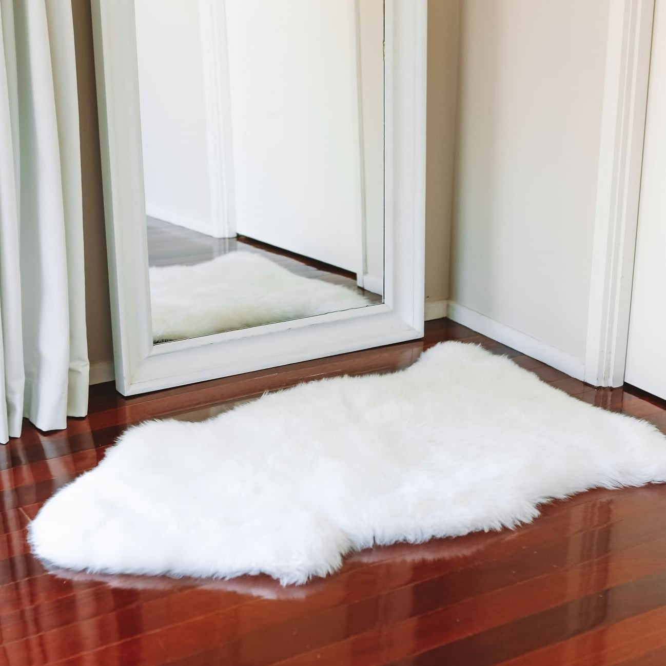 Ivory Wool Sheepskin Rug Standard 105cm