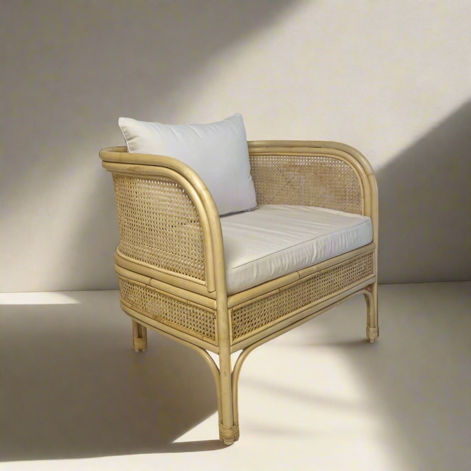 Villa Rattan Arm Chair