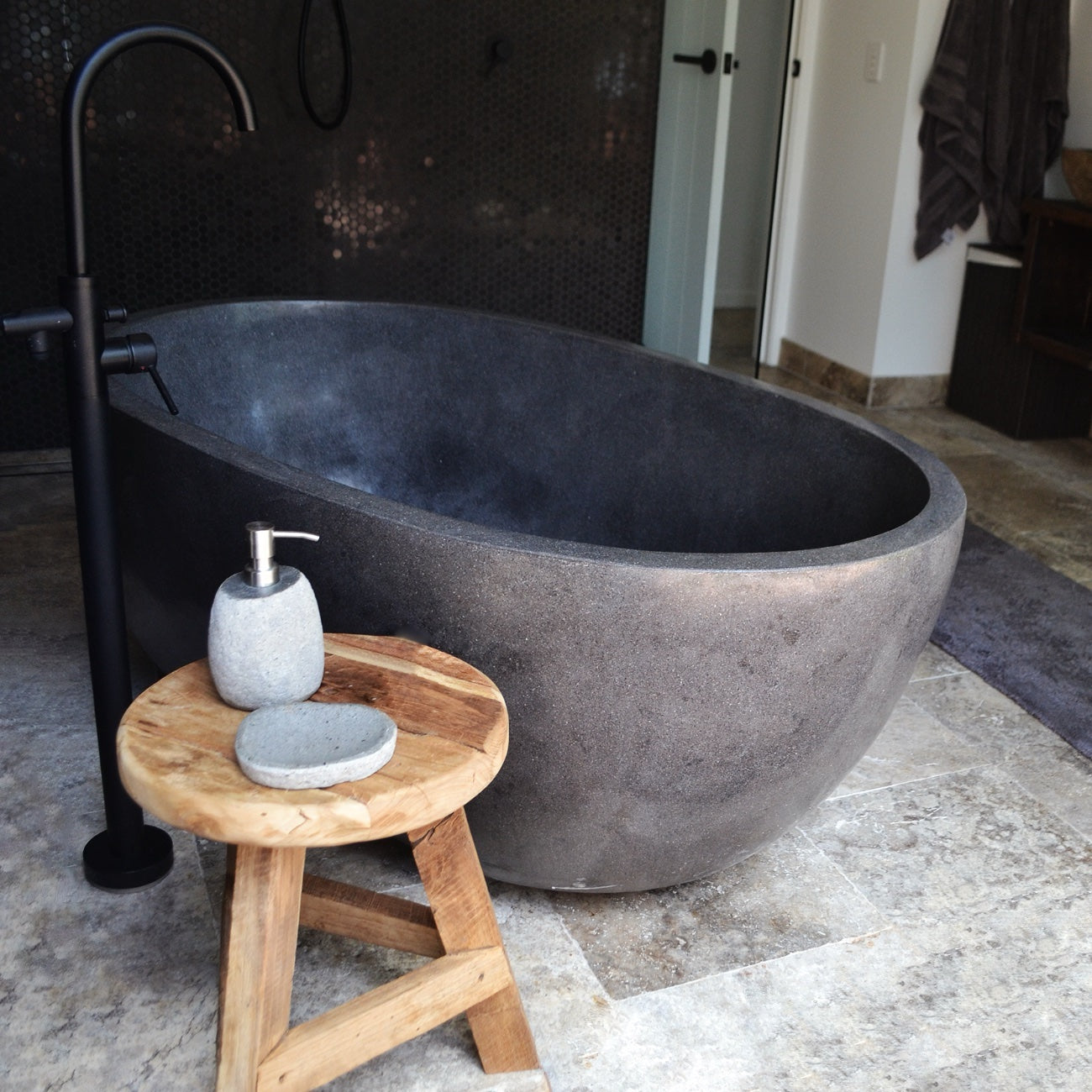 Oval Concrete Terrazzo Stone Bath 1500x900x550mm - Dark Grey