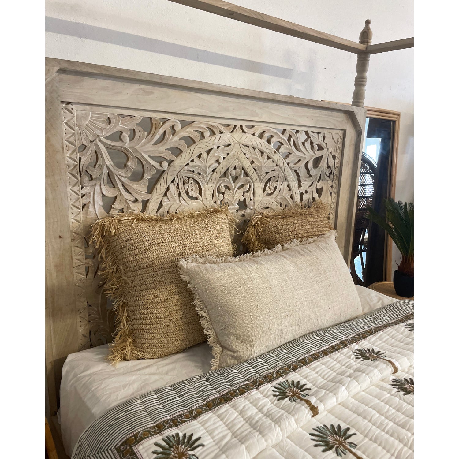 Indian Carved Wooden 4 Poster Bed - Queen