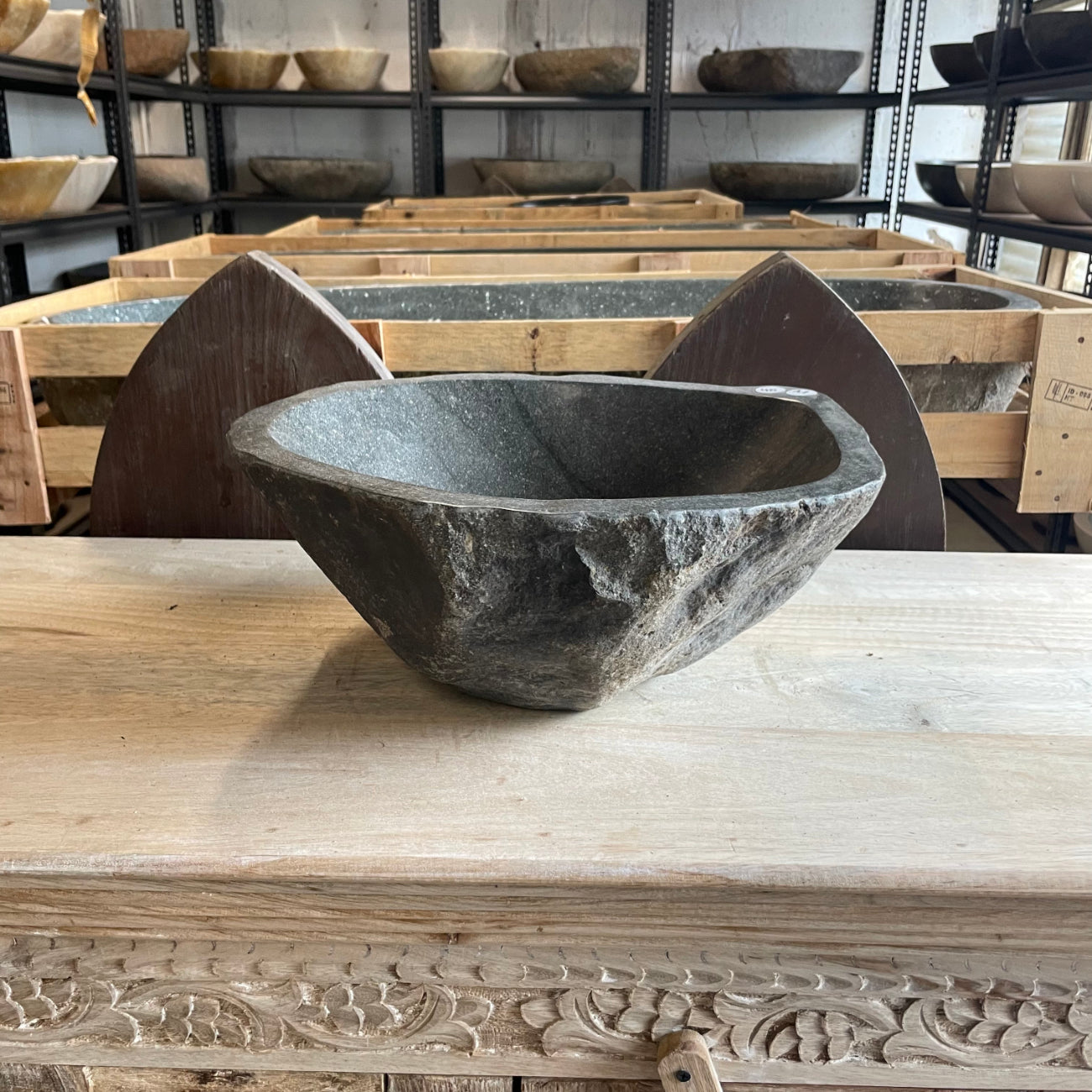 Medium River Stone Basin 