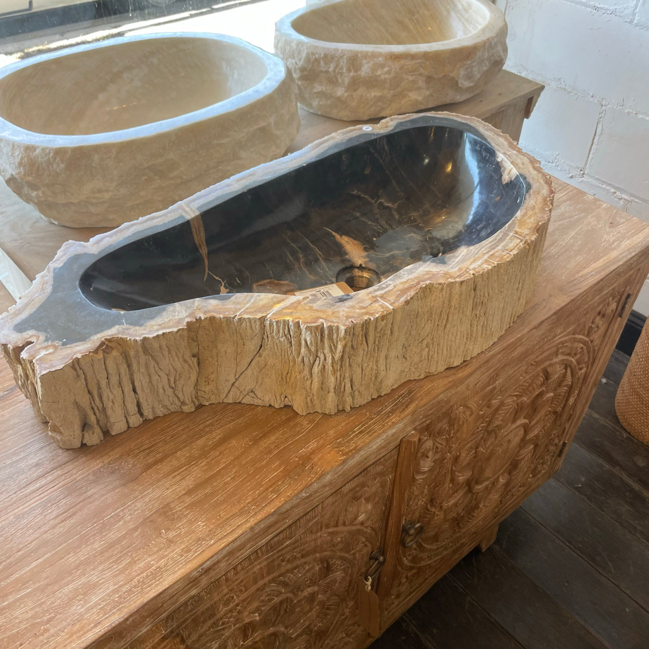 Natural Fossilised Wood Basin 04 - 77 x 36 x 14.5cm – Paradise Living Co.
