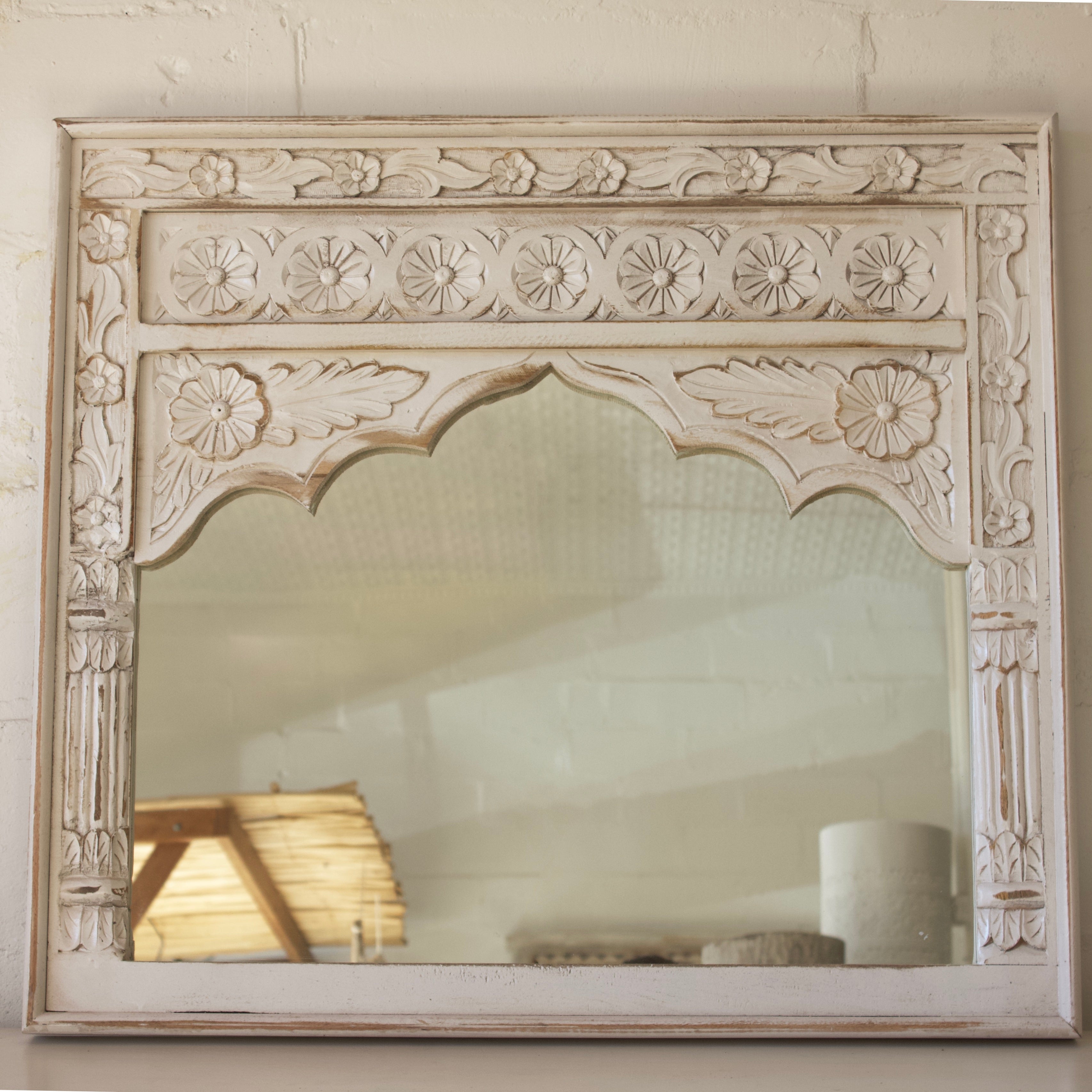 White Indian Mehrab Mirror 80x90cm